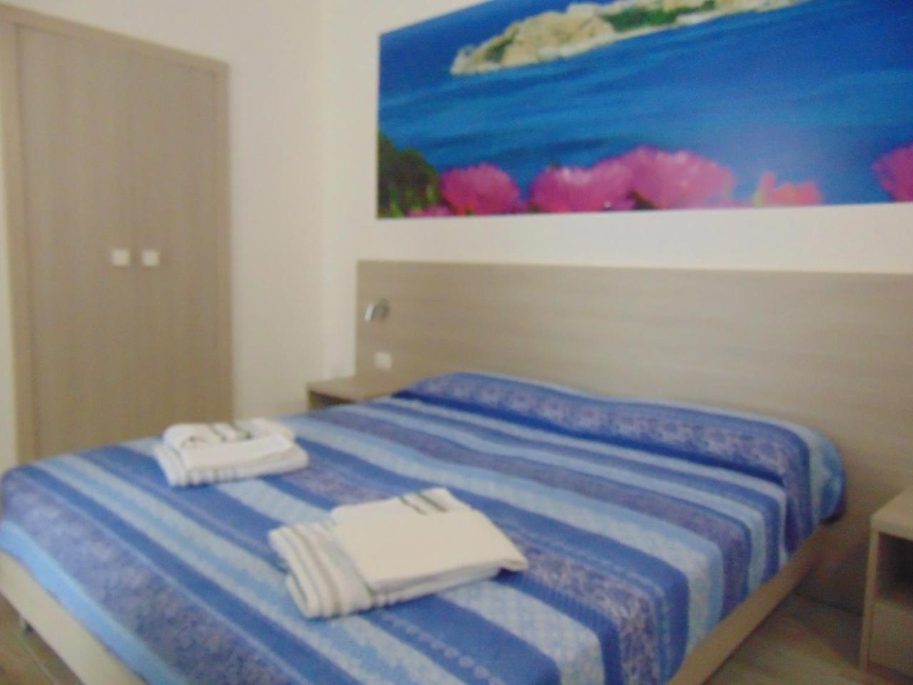 Mio & Tuyo Hotell Santa Teresa Gallura Exteriör bild