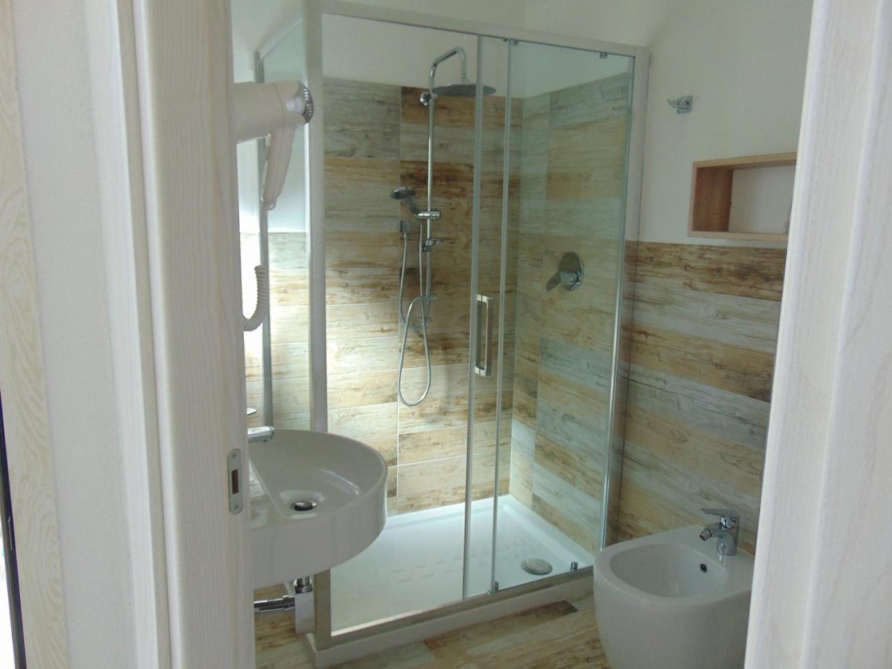 Mio & Tuyo Hotell Santa Teresa Gallura Exteriör bild